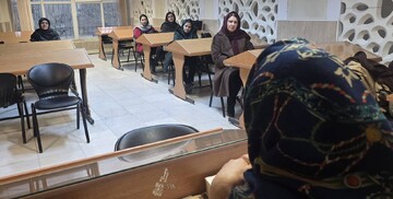 برنامه مثنوی خوانی در کتابخانه عمومی ارغوان شهرستان تهران