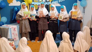 نشست مدرسه‌ای در آبادان