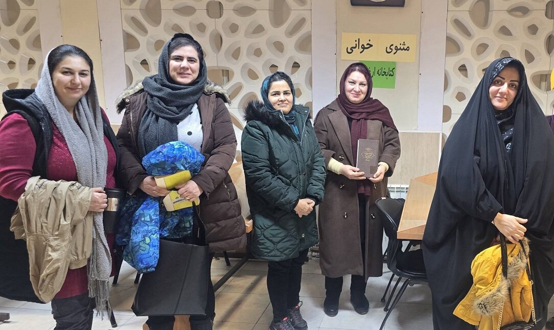 نشست مثنویخوانی در کتابخانه عمومی ارغوان شهرستان تهران برگزار شد