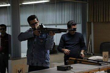 مسابقات تیراندازی کتابداران استان مرکزی در اراک