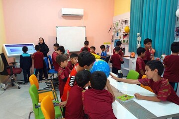 تالار علم و خلاقیت کتابخانه عمومی شهید فکری جم