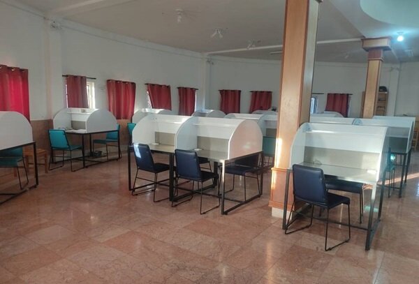 کتابخانه حافظ شهرکرد با تجهیزات تازه پذیرای پژوهشگران شد