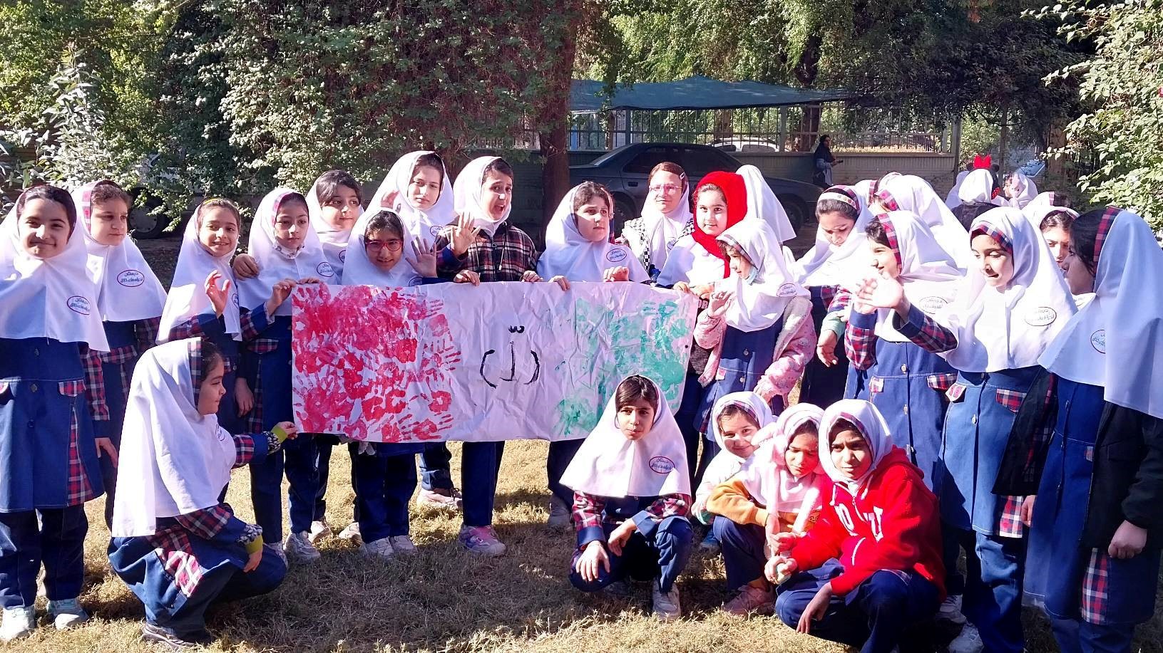 «من فرزند ایرانم»، طنین همدلی دانش‌آموزان در کتابخانه شهید رجایی اهواز