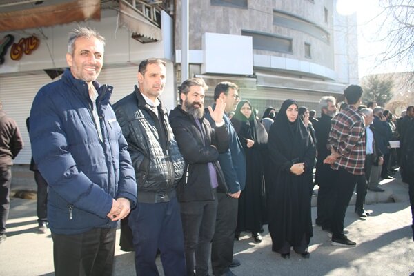 تجدید پیمان کتابداران چهارمحال و بختیاری با رهبر معظم انقلاب و شهدا