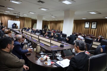 شعر در آیینه وحدت