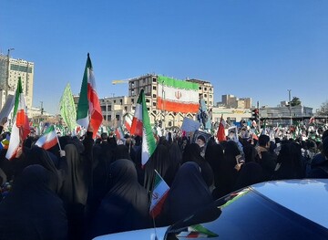 حسین نوربخش، سرپرست اداره‌کل کتابخانه‌های عمومی استان خراسان‌رضوی به همراه جمعی از کارکنان و کتابداران استان، با حضور در راهپیمایی، حوادث تروریستی اخیر را محکوم و در تشیع پیکر شهدای امنیت شرکت کردند.