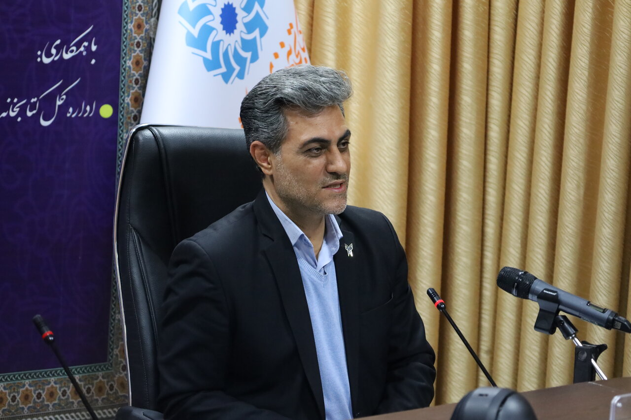 ویژهبرنامه «شعر در آیینه وحدت» در آذربایجانغربی برگزار شد