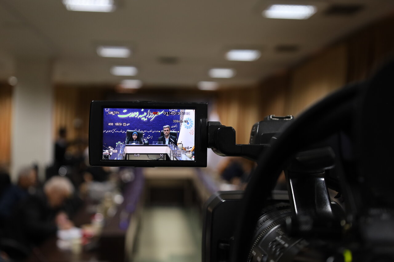 ویژه‌برنامه «شعر در آیینه وحدت» در آذربایجان‌غربی