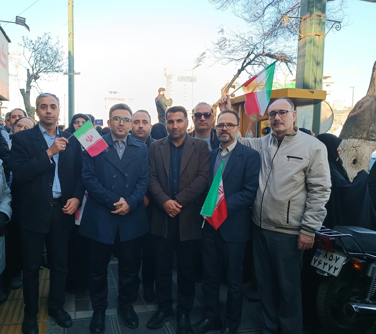 حضور سرپرست اداره‌کل کتابخانه‌های عمومی خراسان‌رضوی در تشیع پیکر شهدای امنیت