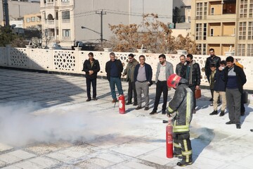 کارگاه اطفای حریق ویژه کتابداران  استان خراسان‌رضوی و شهرستان مشهد