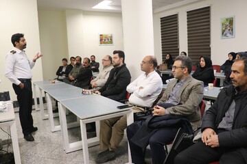 کارگاه اطفای حریق ویژه کتابداران  استان خراسان‌رضوی و شهرستان مشهد