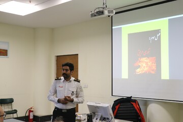 کارگاه اطفای حریق ویژه کتابداران  استان خراسان‌رضوی و شهرستان مشهد