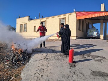 کارگاه اطفای حریق ویژه کتابداران  شهرستان باخرز