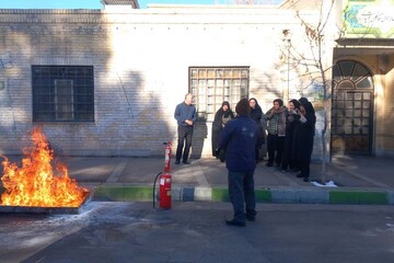 کارگاه اطفای حریق ویژه کتابداران  شهرستان قوچان