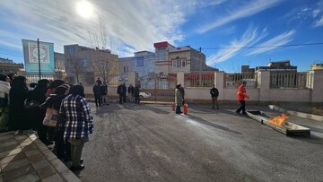 کارگاه اطفای حریق ویژه کتابداران استان زنجان