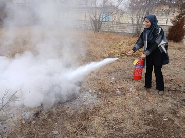 کارگاه اطفای حریق ویژه کتابداران استان زنجان