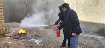 کارگاه اطفای حریق ویژه کتابداران استان زنجان