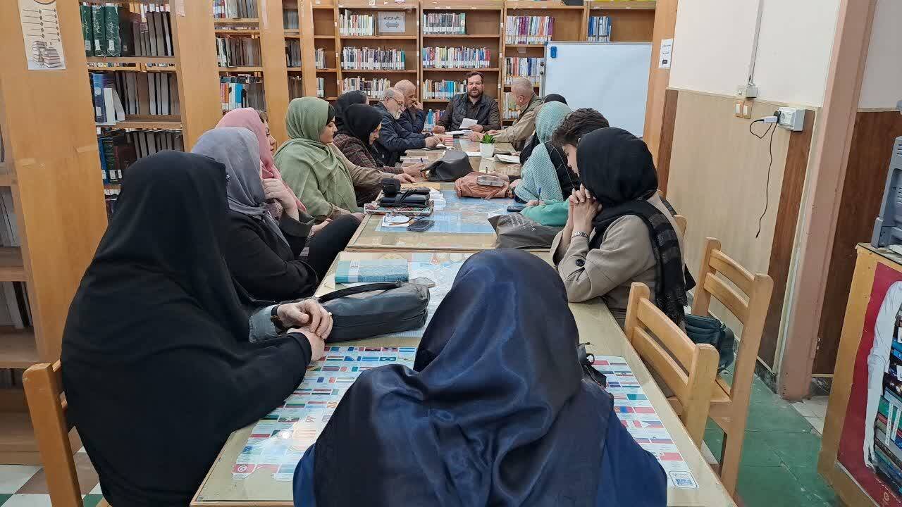 کتابخانه علامه طباطبایی ابهر؛ پایگاه گفت‌وگوی ادبی و ارتقای مهارت‌های زندگی