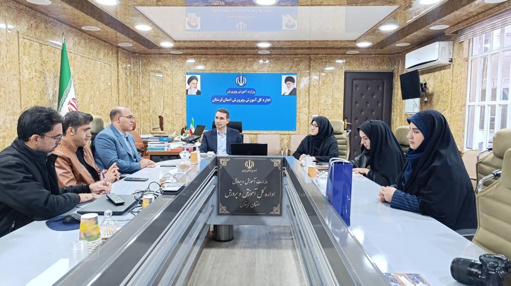 تفاهمنامه همکاری کتابخانههای عمومی و آموزش و پرورش استان لرستان امضاء شد