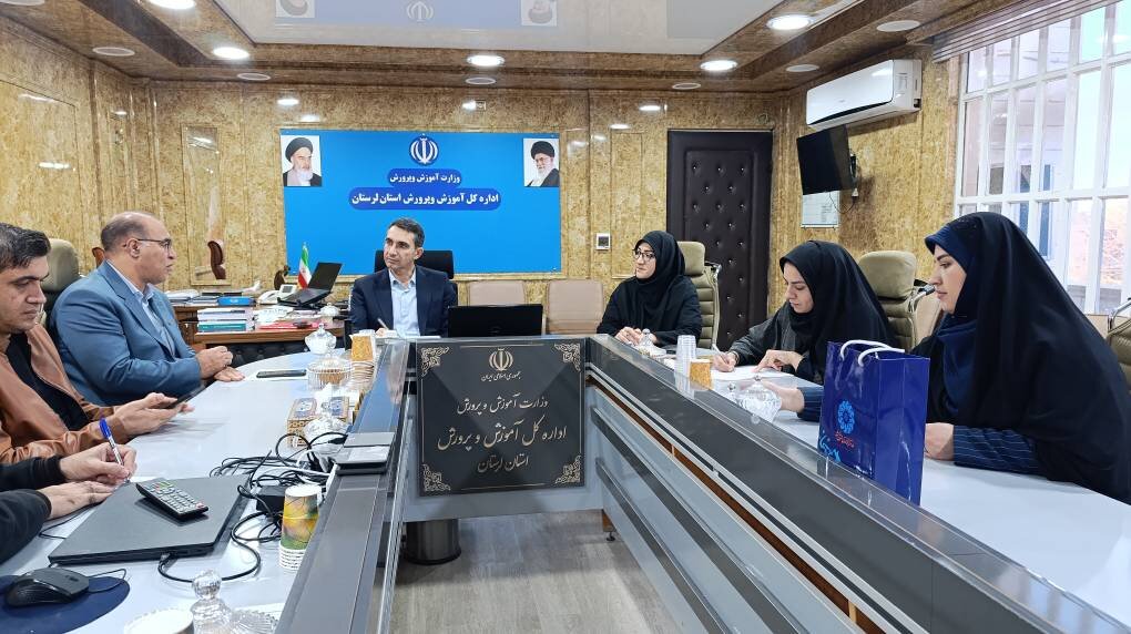 تفاهم‌نامه همکاری کتابخانه‌های عمومی و آموزش و پرورش استان لرستان امضاء شد