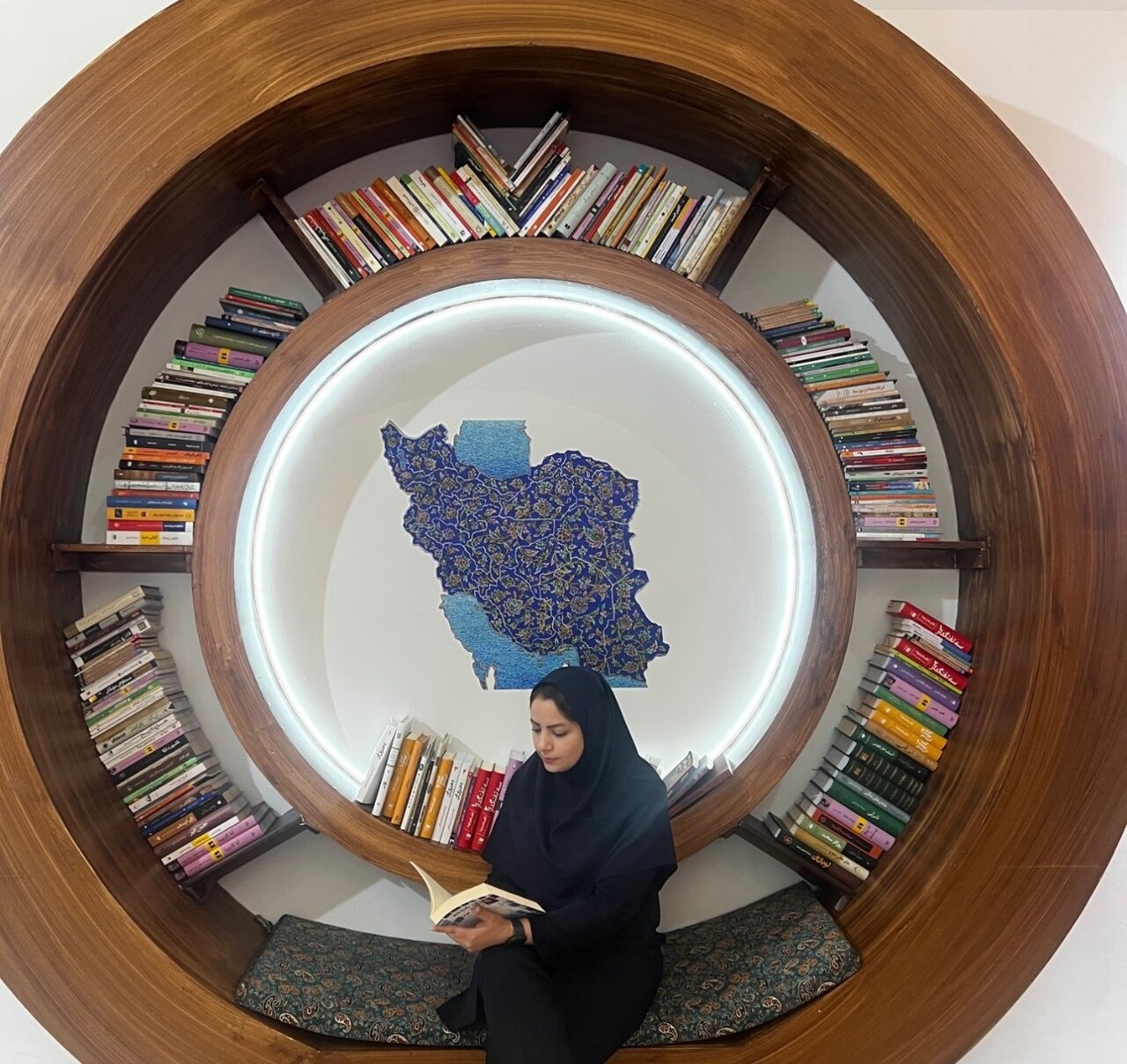 به سوی طراحی خدمات فناورانه؛ بر اساس تجربه کتابدارانه