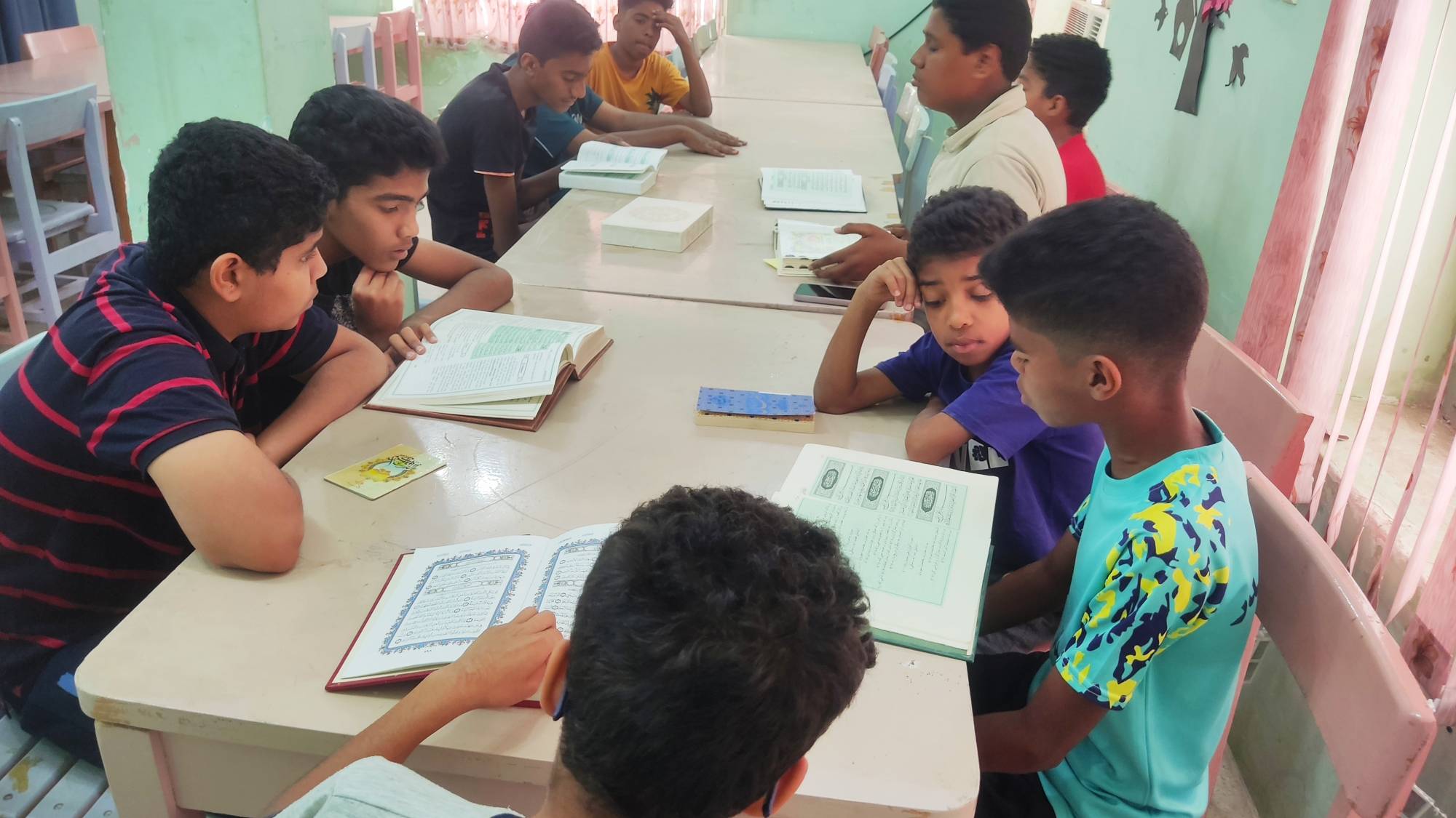 ویژهبرنامههای متنوع کتابخوانی در کتابخانههای عمومی هرمزگان