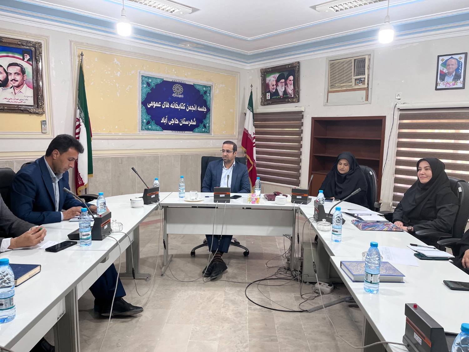 دسترسی به علوم مختلف، از نیازهای اساسی جامعه است که در سایه‌سار کتاب به‌دست می‌آید