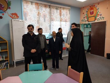 بازدید استاندار از کتابخانه مرکزی