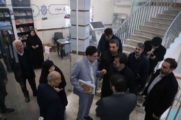بازدید استاندار از کتابخانه مرکزی