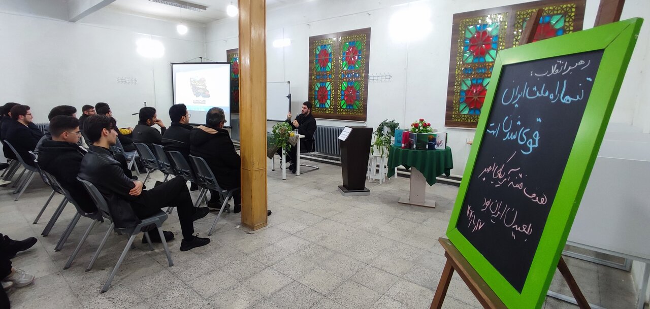 شناخت دقیق فرهنگ غرب، کلید اصلی مقابله آگاهانه با هجمههای فرهنگی دشمن است