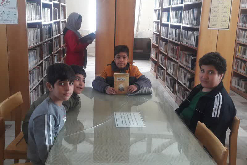 گرامیداشت دهه قرآن و عترت در کتابخانههای استان مرکزی