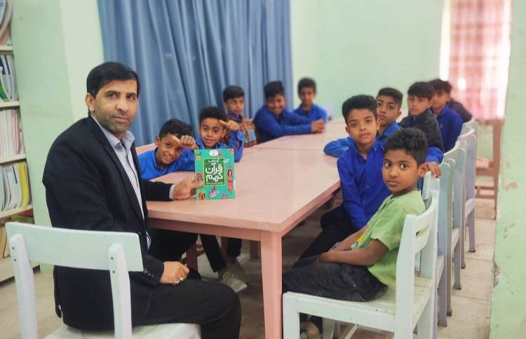 از تلاوت تا تدبر؛ هفته‌ای قرآنی در کتابخانه‌های رودان