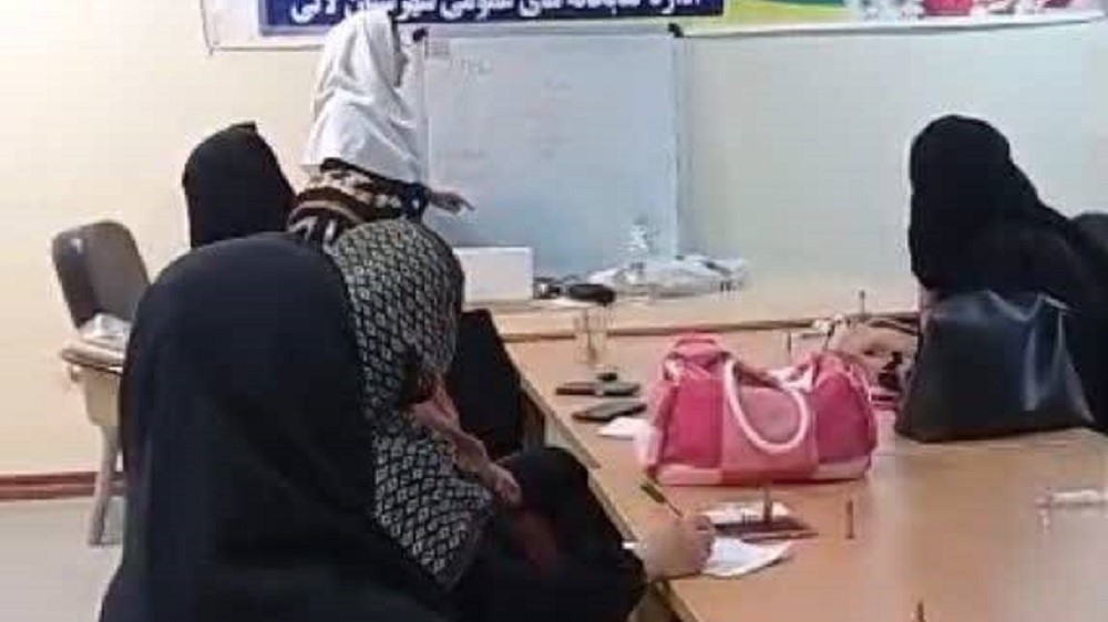 دوره مراقبتهای ویژه بانوان در کتابخانههای عمومی لالی برگزار شد