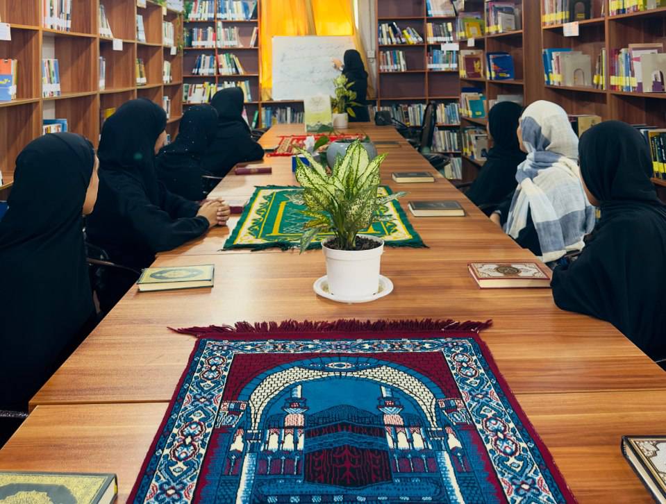 از محافل انس با قرآن تا جشن حافظان کوچک در کتابخانههای عمومی هرمزگان