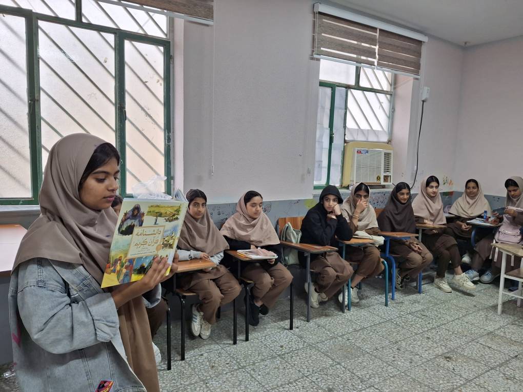 از محافل انس با قرآن تا جشن حافظان کوچک در کتابخانههای عمومی هرمزگان