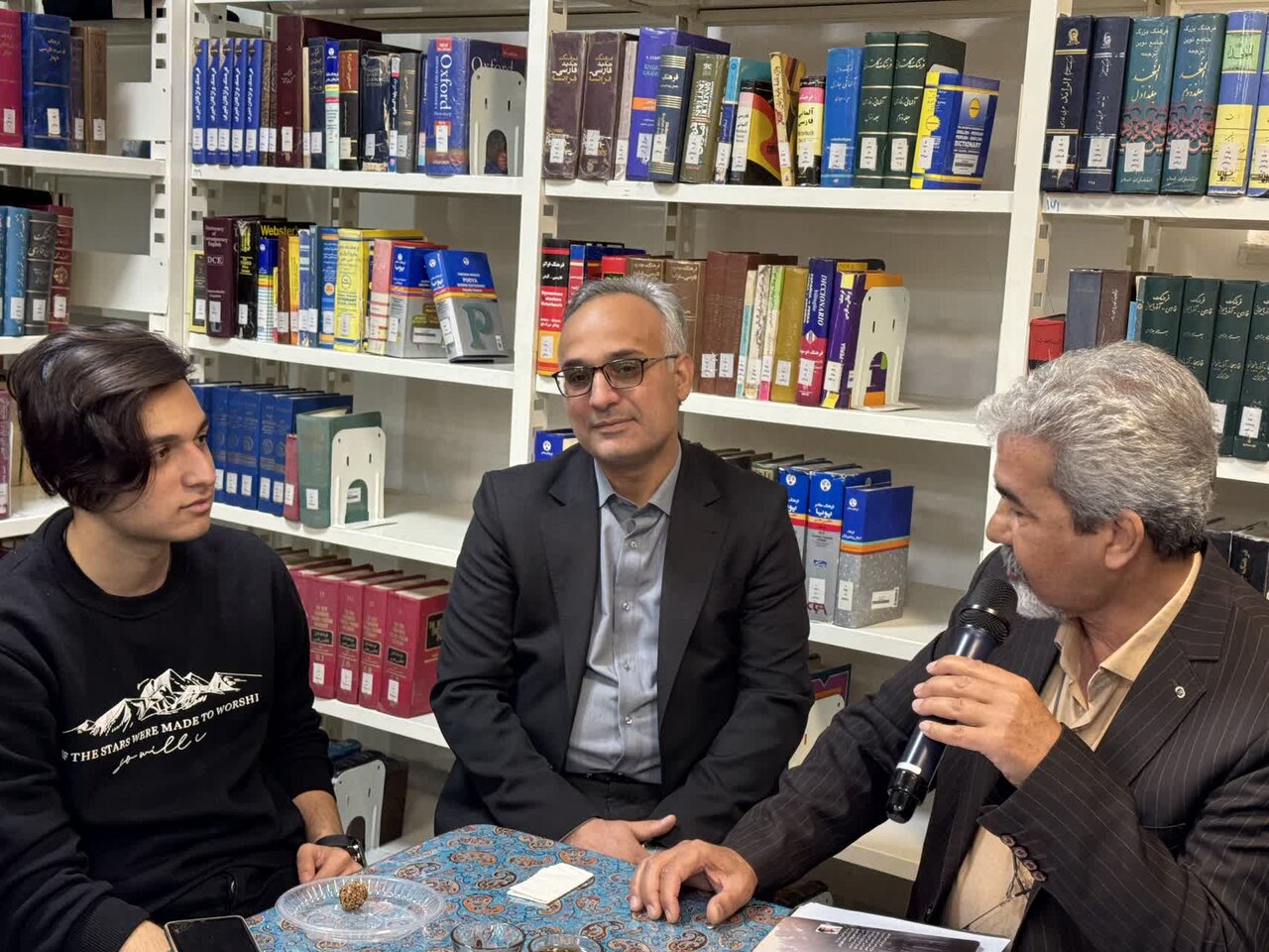 نشست انجمن کتابخانه عمومی شرفالدین علی یزدی برگزار شد