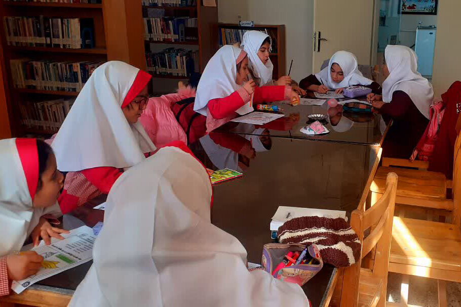 میزبانی هنر، ادبیات و خلاقیت در کتابخانههای عمومی استان مرکزی