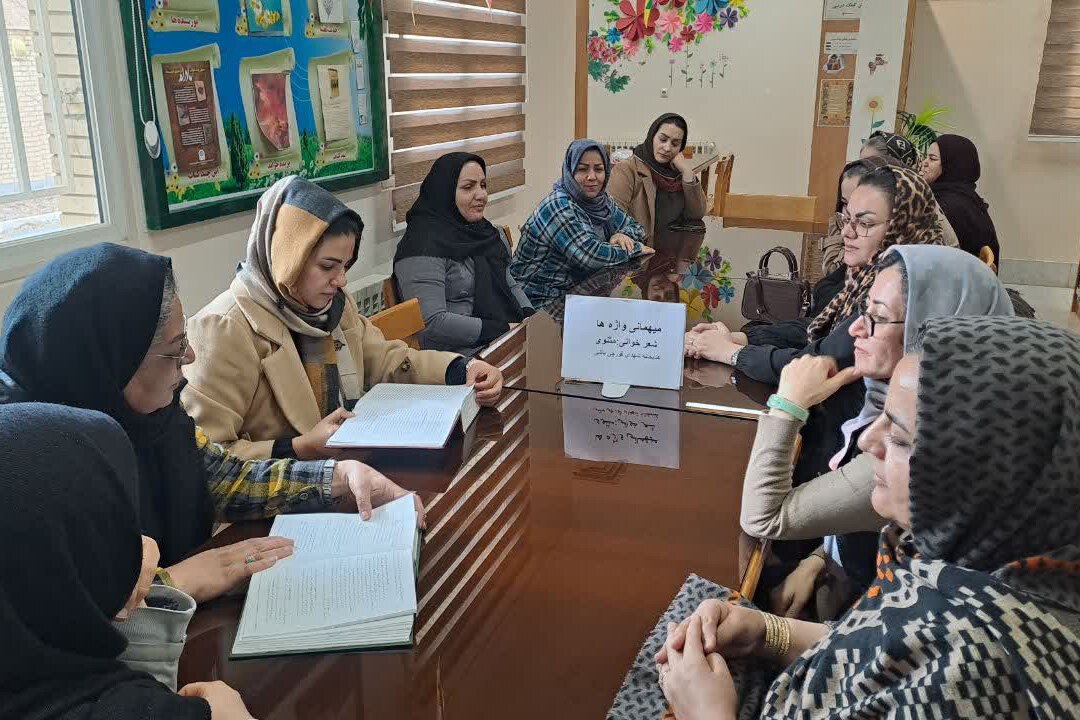 میزبانی هنر، ادبیات و خلاقیت در کتابخانههای عمومی استان مرکزی