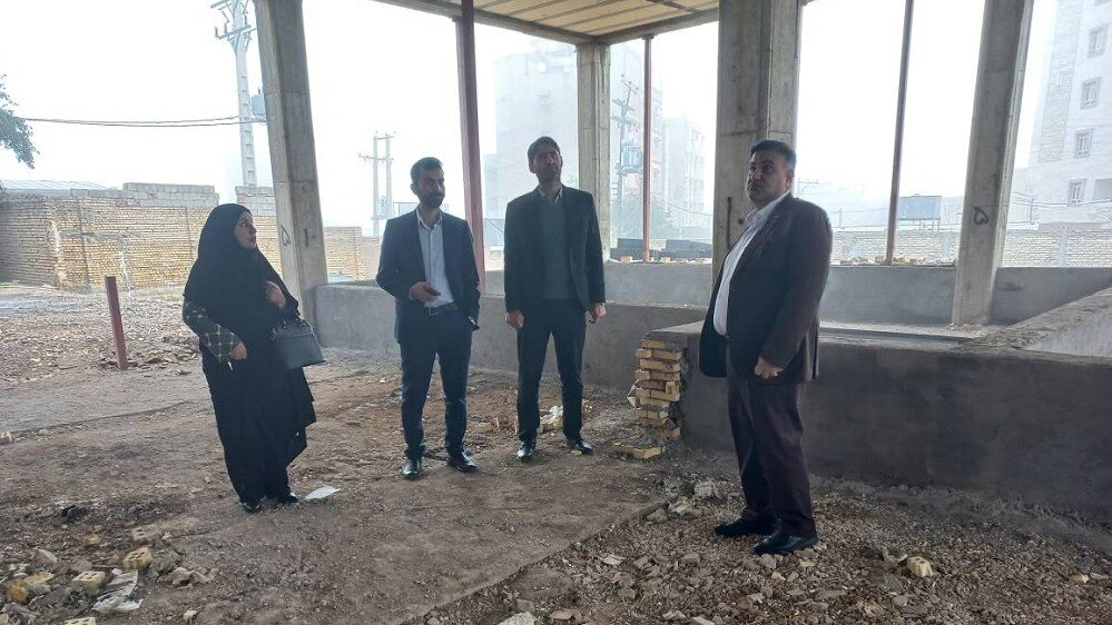 فرماندار مسجدسلیمان از پروژه احیای کتابخانه عمومی ارشاد بازدید کرد