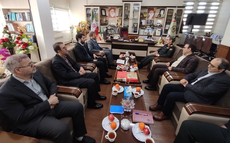 سرپرست ادارهکل کتابخانههای عمومی استان با فرماندهی انتظامی اردبیل دیدار کرد