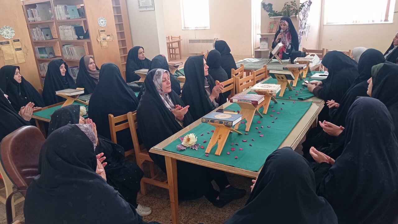 کتابخانه عمومی ابوعلی سینا سنبلآباد، میزبان آیین انس با قرآنکریم شد
