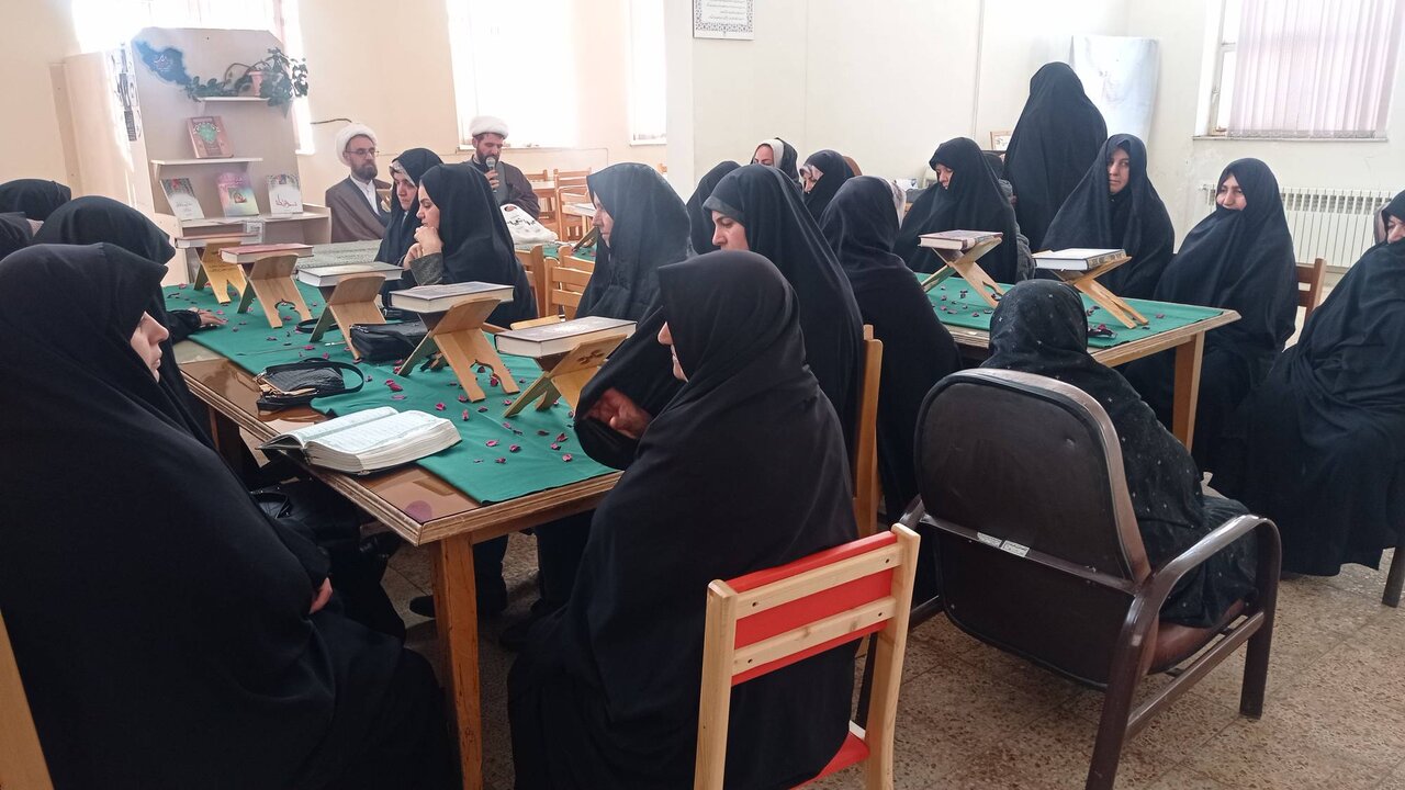 کتابخانه عمومی ابوعلی سینا سنبل‌آباد، میزبان آیین انس با قرآن‌کریم شد