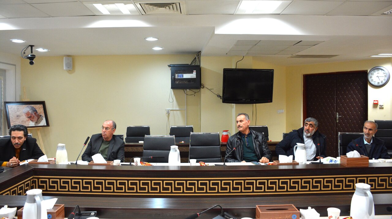 نشستهای آموزشی و محفل ادبی در کتابخانههای کرمانشاه برگزار شد