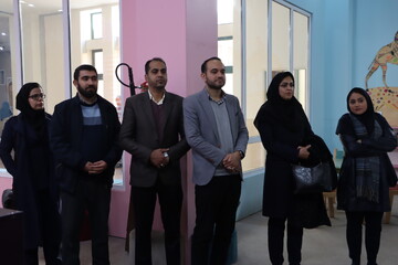 بازدید دستیاران جوان از کتابخانه مرکزی یزد