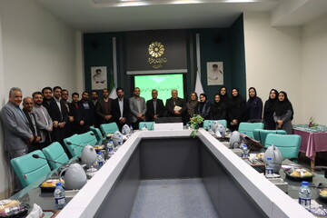 بازدید دستیاران جوان از کتابخانه مرکزی یزد