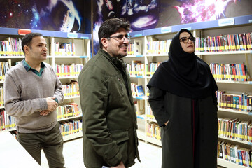 بازدید دبیرکل با همراهی محمد خلج؛ دستیار دبیرکل، معاونین و جمعی از مدیران نهاد از کتابخانه باباطاهر