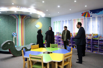 بازدید دبیرکل با همراهی محمد خلج؛ دستیار دبیرکل، معاونین و جمعی از مدیران نهاد از کتابخانه هدهدسفید