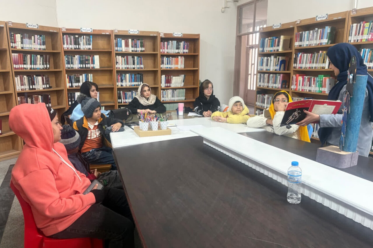 پویایی کتابخانههای استان مرکزی با اجرای نشستهای فرهنگی و کارگاههای آموزشی