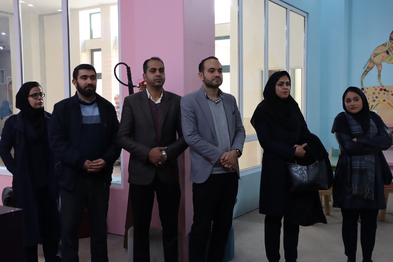 بازدید دستیاران جوان از کتابخانه مرکزی یزد