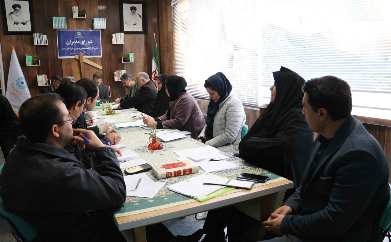 تأکید بر توسعه پروژههای عمرانی، تعامل با فرمانداران و ارتقای نقش کتابخانهها در جامعه